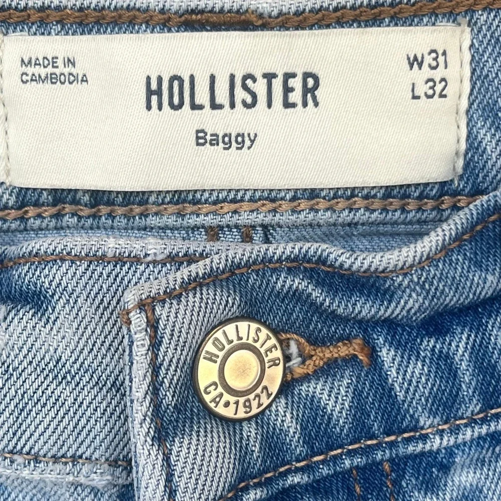 Hollister Baggy Jeans Mens 31x32 Light Wash Spider Embroidered Relaxed Fit Denim